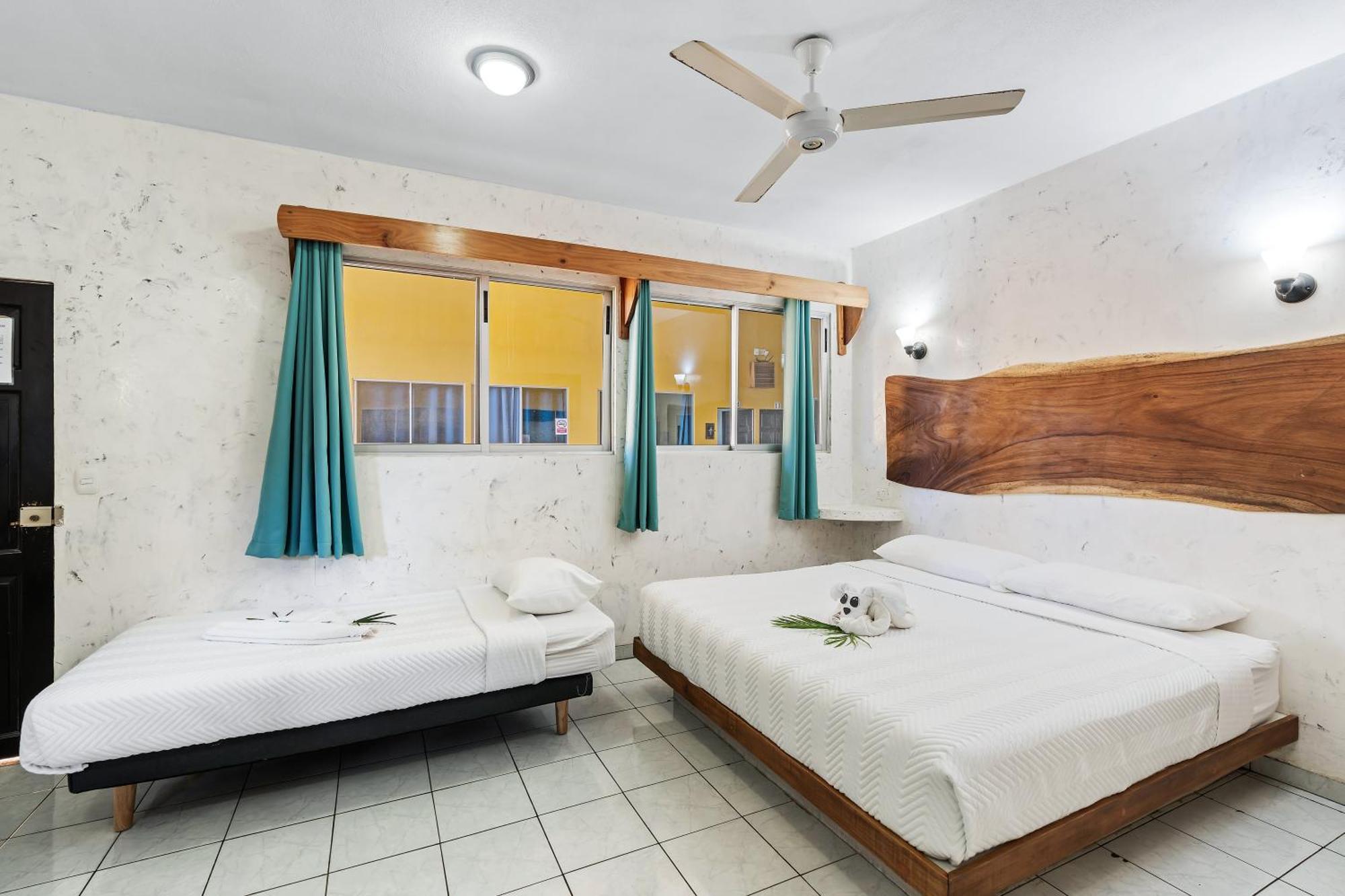 Hotel Tamarindo Inn - 1 Mi To Tamarindo Beach المظهر الخارجي الصورة